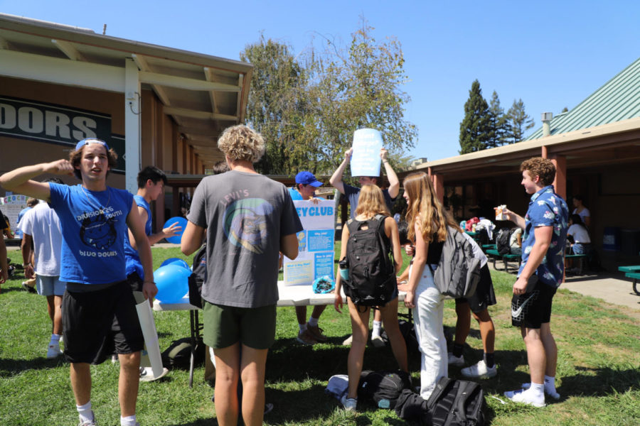 Club Day Helps Students Discover New Interests